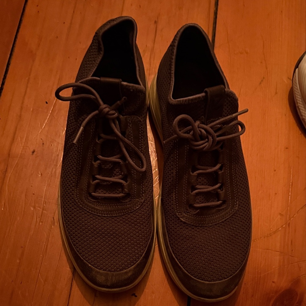 Ecco Men's Dark Brown Sneakers